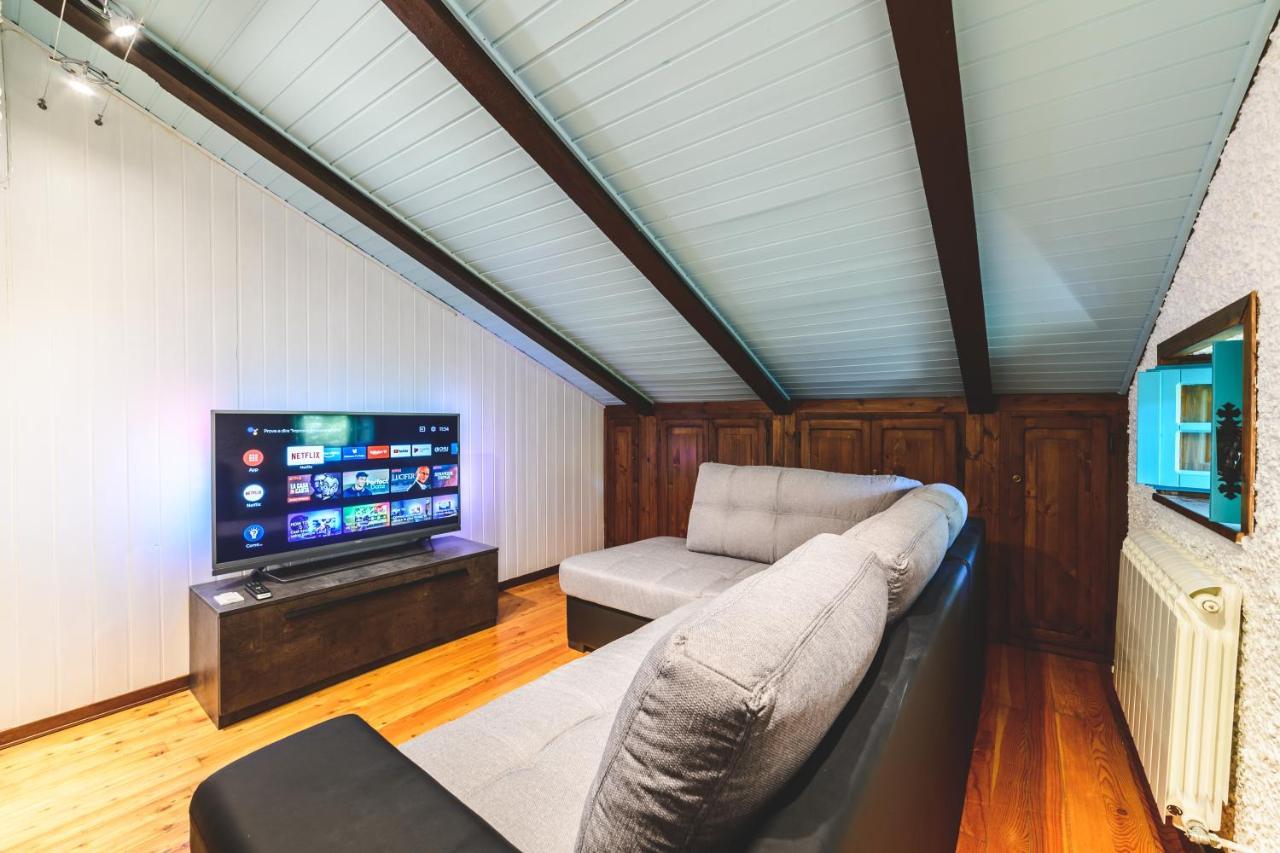 Villa Bog - Villa Con Piscina E Campo Da Tennis 皮加罗 外观 照片