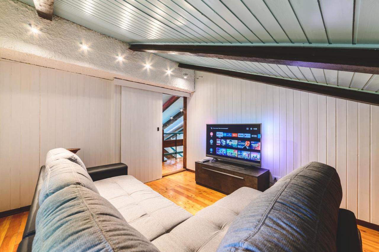 Villa Bog - Villa Con Piscina E Campo Da Tennis 皮加罗 外观 照片