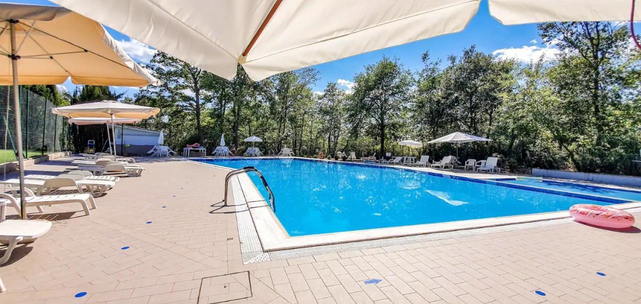 Villa Bog - Villa Con Piscina E Campo Da Tennis 皮加罗 外观 照片